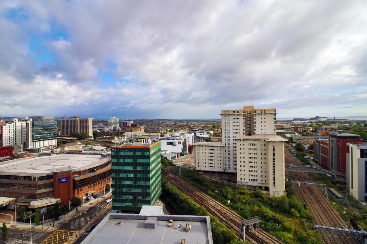 The View - Long Stay Offer - Modern Central Apartment And Parking By Cto Serviced Apartments Cardiff Dış mekan fotoğraf